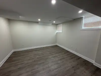 mmaculate Studio + Den Basement Apartment near Mount Pleasant GO Utilities including internet : 20%...