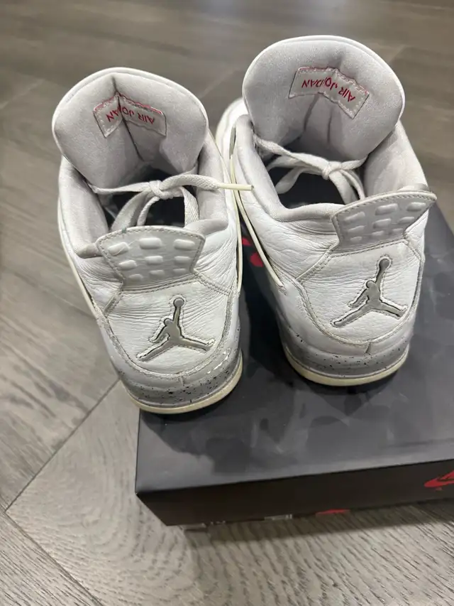 Jordan 4 Oreo in Men's Shoes in City of Toronto - Image 5