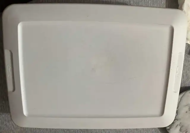 Sterilite Storage Box - 26 x 15 Inches in Storage & Organization in Mississauga / Peel Region - Image 3