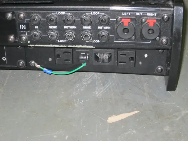 Pedalboard pro avec looper, power supply etc...pour pédale in Amps & Pedals in Drummondville - Image 6