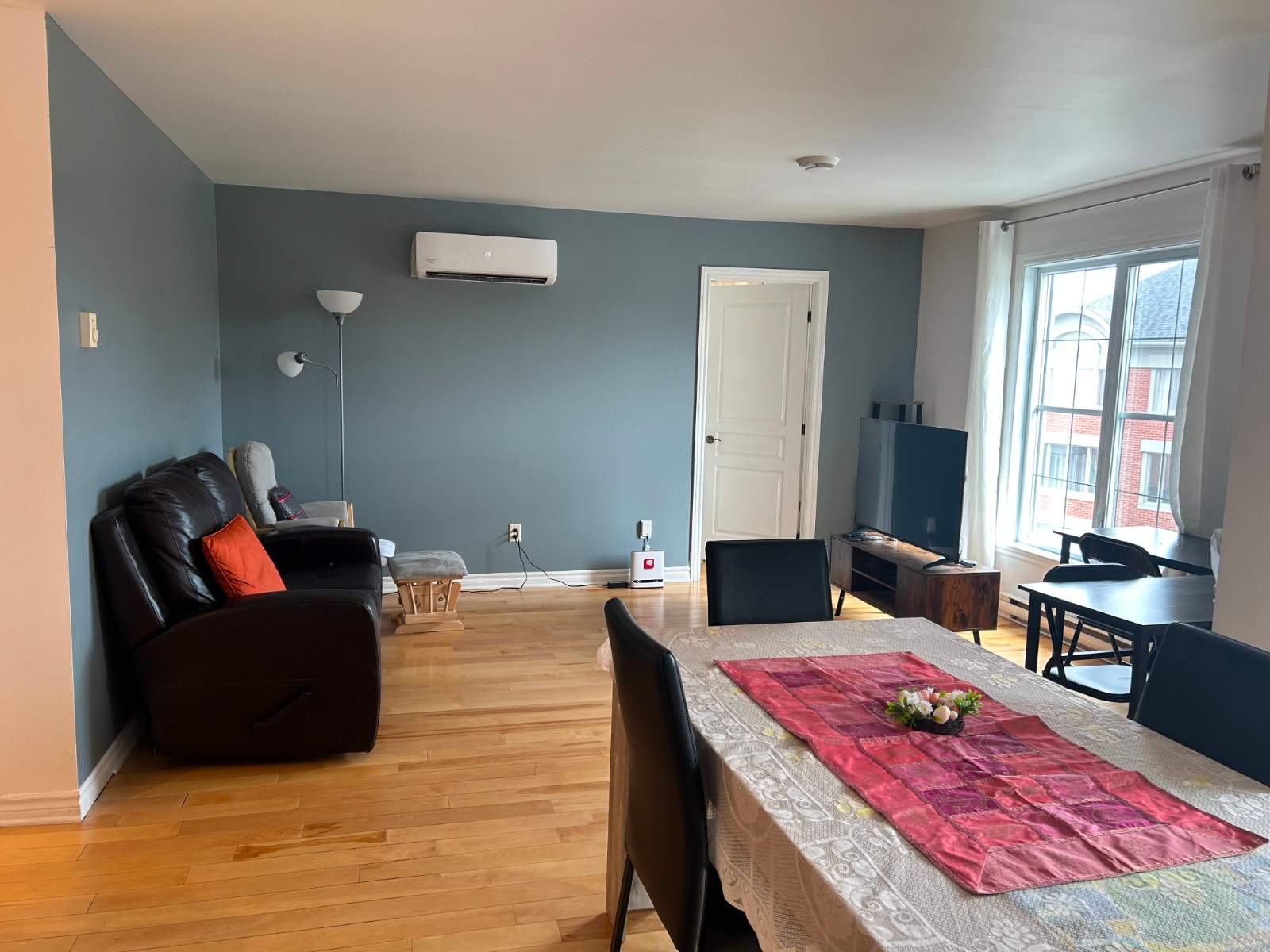 Condo 4 1/2 à louer à Brossard dans le Village Parisien (sect L) — photo 2