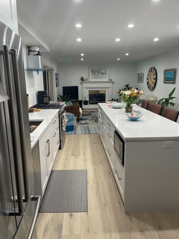 Two rooms for rent in lower mission area near college. Room Rentals