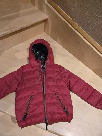 Size 5. Ultra light. Point zero Canadian correction. Breathable, windproof and waterproof membrane....