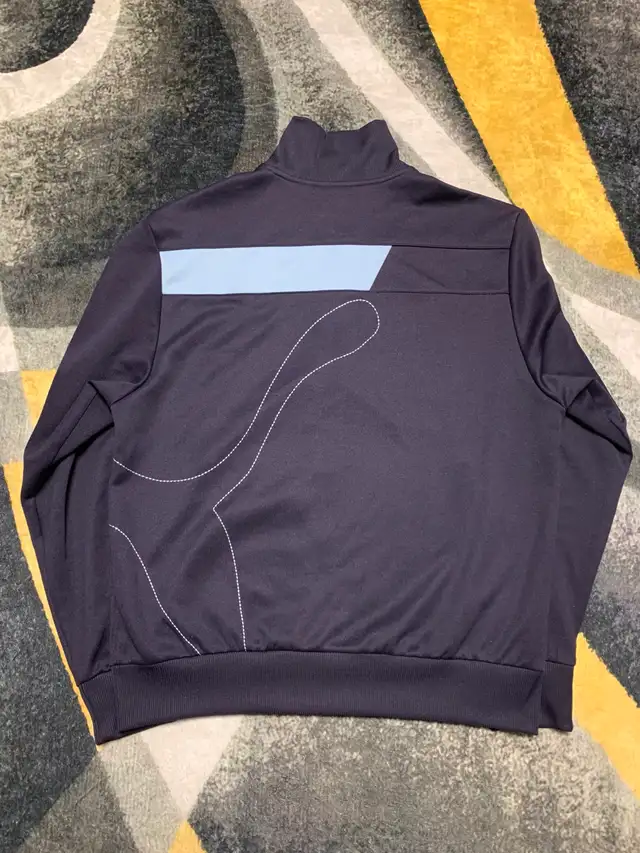 Puma Zip Up Sweater in Men's in Mississauga / Peel Region - Image 3