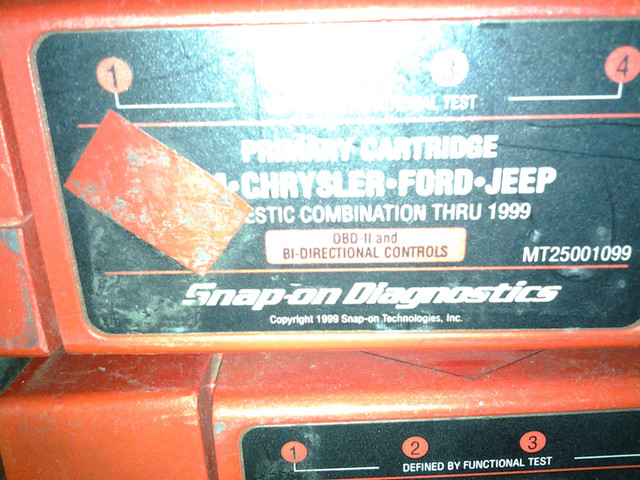 snap-on mt-2500 vehicle diagnostic tools with cartridges - redbr dans Outils électriques  à Ville de Montréal - Image 3