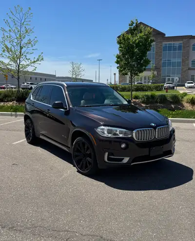 Absolutely Gorgeous 2015 BMW X5 35i X-Drive Rare Spec 157,400km Safety Certificate included in sale...