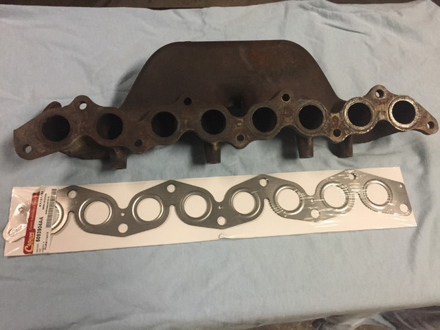 Jeep Liberty Intact Manifold in Engine & Engine Parts in Calgary