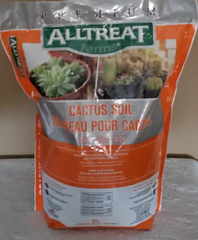 5L BAG OF PREMIUM "ALLTREAT FARMS" CACTUS/SUCCULENT SOIL, View more