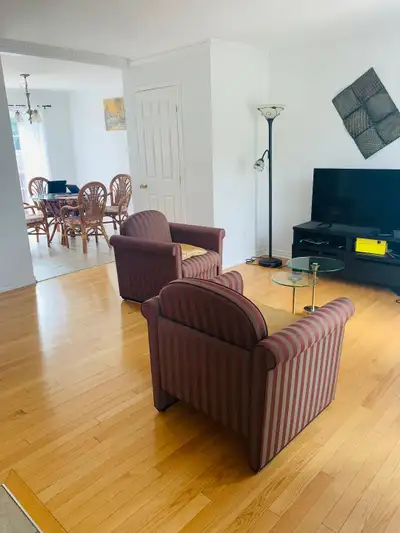 Une belle Chambre à louer dans une maison près de l'UQO
