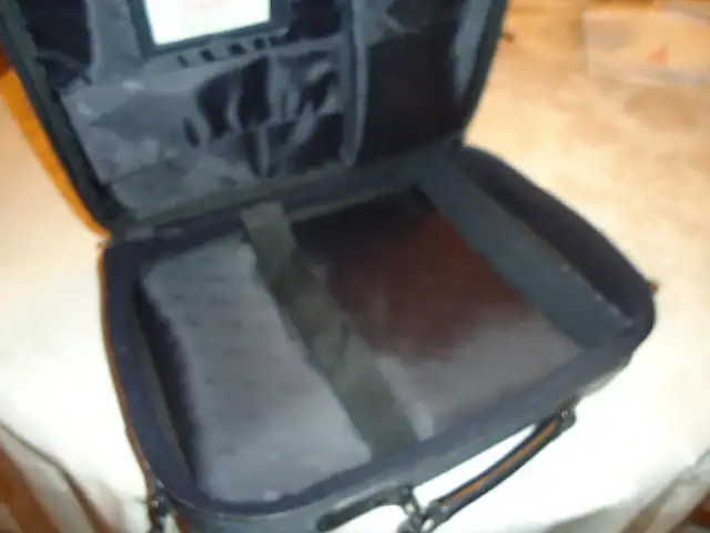 **BRAND NEW BRIEFCASE**64744836615683122