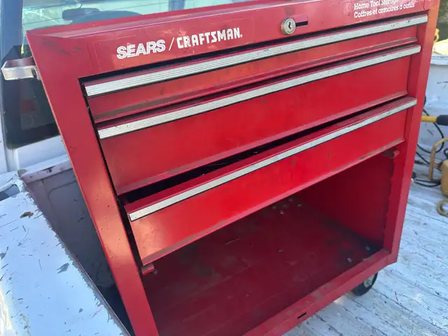 Craftsman Tool Chest in Tool Storage & Benches in St. Albert - Image 3