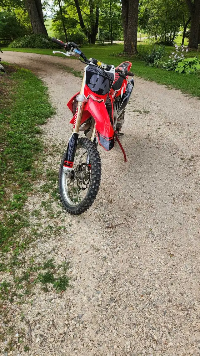 2016 honda crf450r in Dirt Bikes & Motocross in Stratford - Image 5