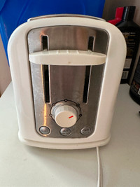 Selling White Working Hamilton Beach Toaster