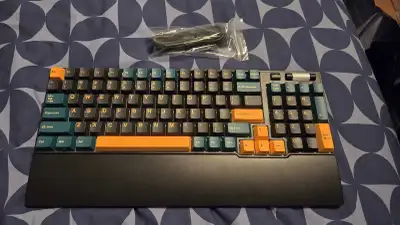 Custom Mechanical Keyboard, View more