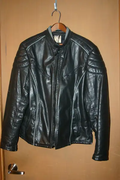 Vintage Leather Heavyweight Wolff Motorcycle Jacket Size 42, View more