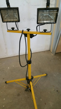 Twin flood light with stand
