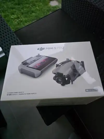Dji mini 5 pro fly more combo 3 batteries new warranty neuf 2025, View more