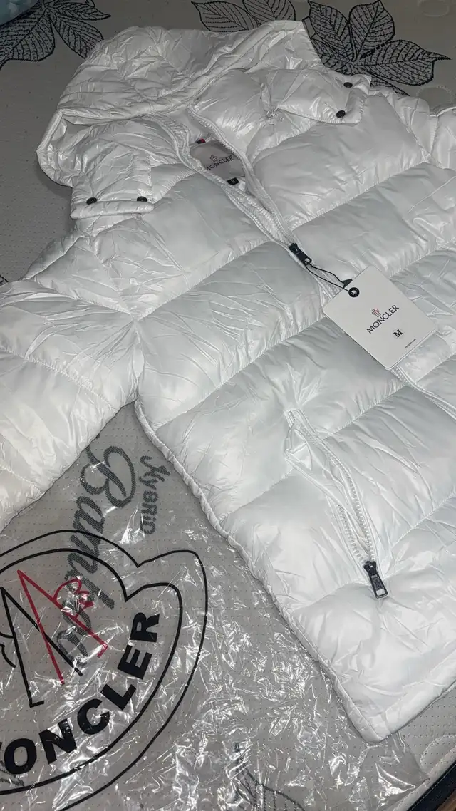  Limited edition, white Monclair jacket64722758405891120