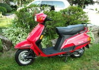 Scooter Yamaha xc 125 cc comme neuf - 13000 km