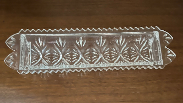 Crystal serving dish - $10 in Kitchen & Dining Wares in London - Image 2