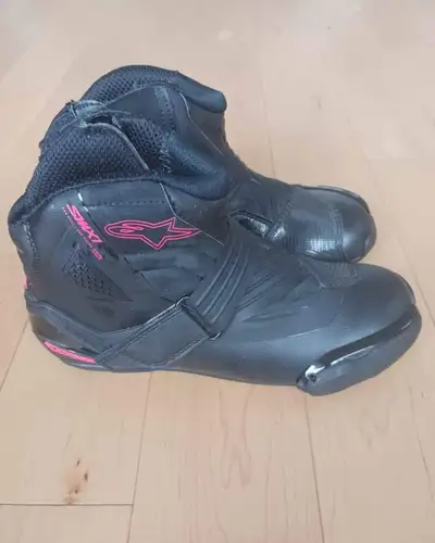 Botte moto pour femme, View more