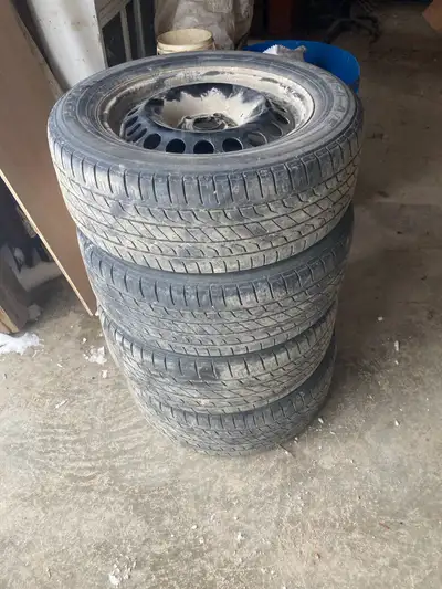 Got a set of 215 60/16 summer tires off a 2014 Chevy Cruze. Rims are in great shape.. tires have a b...