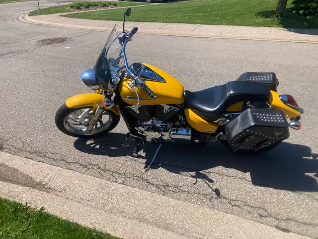 HONDA VTX 1300 - 2008 PRICE REDUCTION!! in Touring in St. Catharines - Image 3