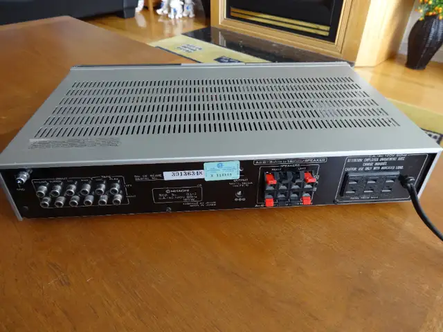 Hitachi HA-2 Vintage(1983) Stereo Integrated Amplifier for sale in Stereo Systems & Home Theatre in Markham / York Region - Image 6