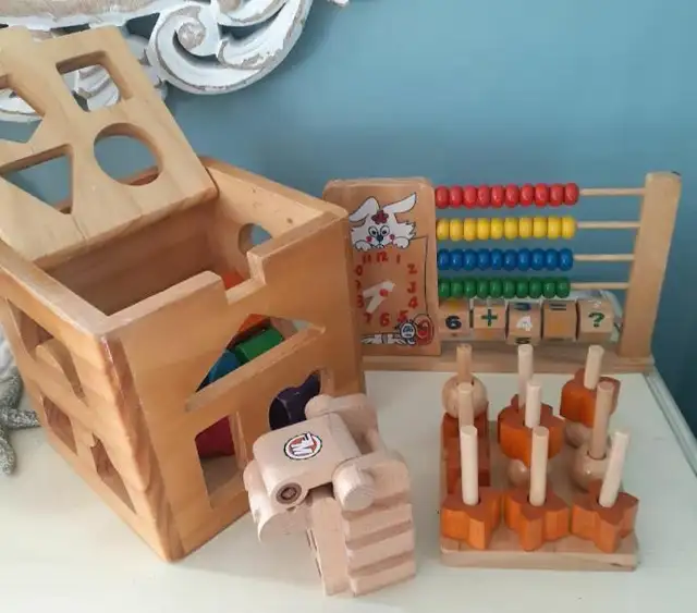 Vintage wooden educational toys - shapes, math, time in Toys & Games in Markham / York Region - Image 2