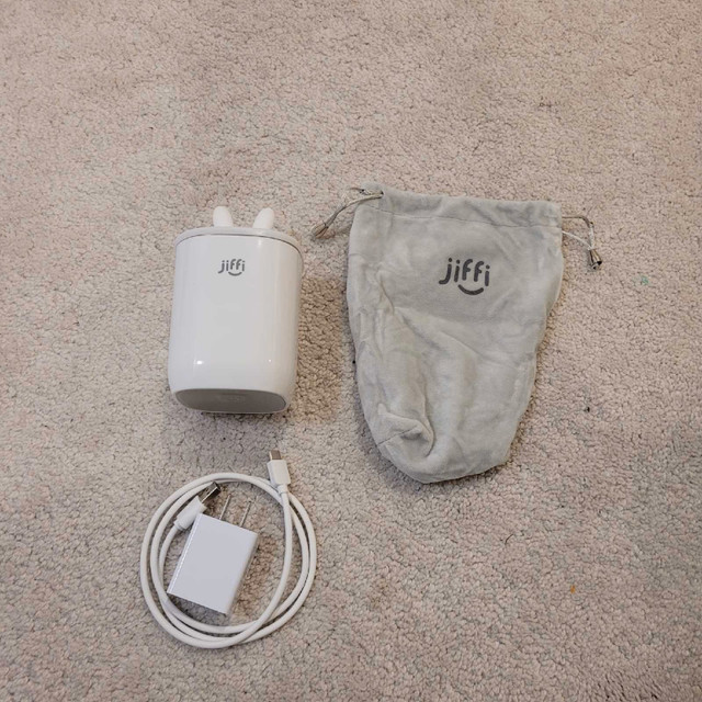 Jiffy Portable Bottle Warmer - Like new in Feeding & High Chairs in Ottawa