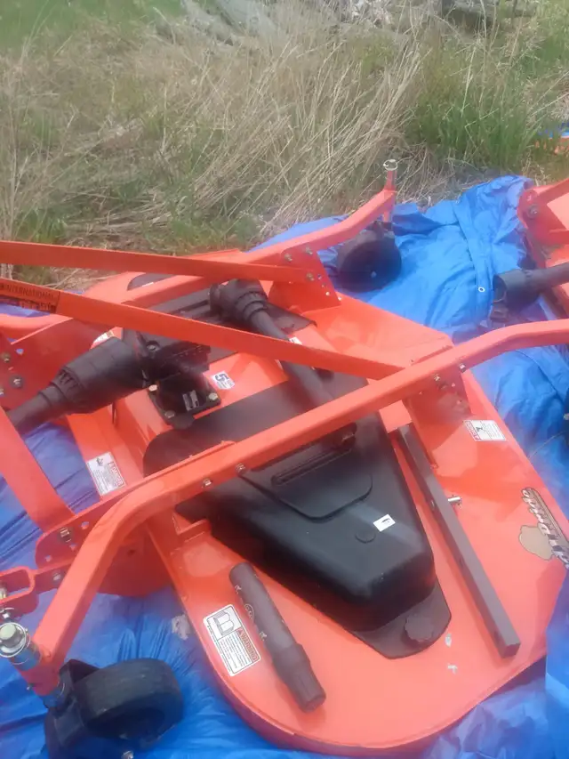 Kubota 6 foot snowblower and 6 foor grass cutter in Dirt Bikes & Motocross in Moncton - Image 4