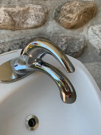 Excellent condition Tap / Faucet for bathroom with pipes included Bought at Bain Depot for $120 Pick...