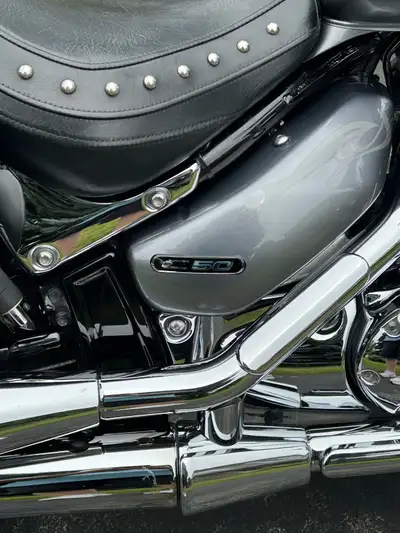 Suzuki Boulevard C 50 , 2007 all original One owner have ownership 71700 km comes with cover brakes...