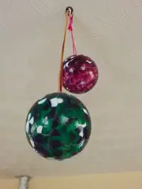 2 x Beauty Hand Blown Glass Ball,Purple-White & Green-White