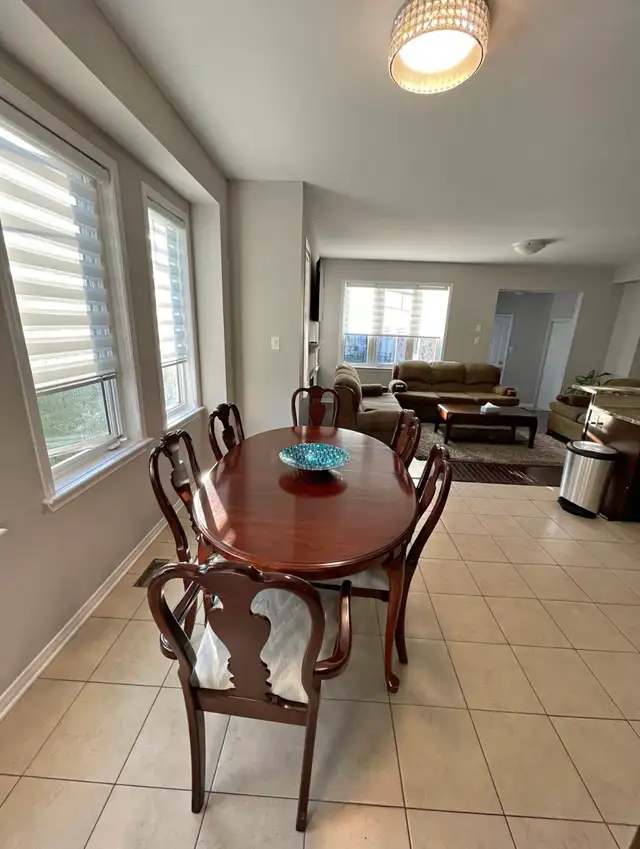 3 Beds 2.5 Baths - House For rent