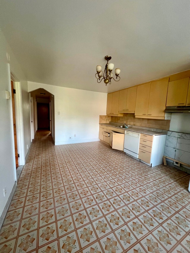 5½ à louer à Rosemont – 3 chambres + salon fermé | 1 678 $/mois — photo 3