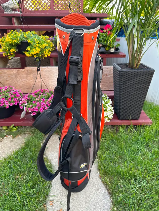 TNT Golf Stand Bag in Golf in Winnipeg - Image 4