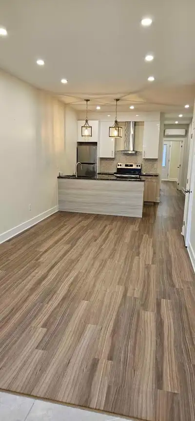 Beautiful 3 1/2 for Rent, 2nd floor, separate entrance