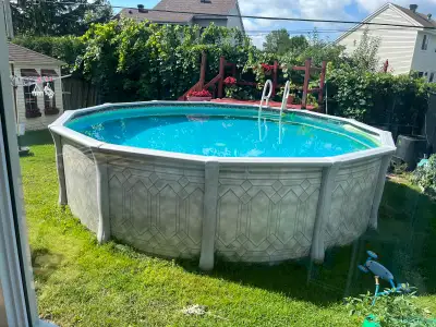 piscine a donner / pool for free, View more