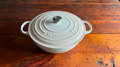 Mint Condition Le Creuset 4.9 L Chef’s Dutch Oven in Meringue, View more