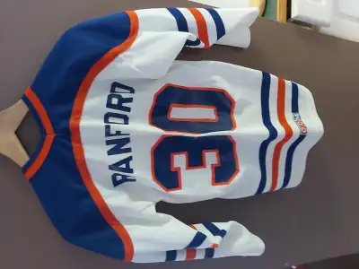 Vintage Maska Edmonton Oilers Randford jersey. Youth L/XL. Couple snags. Email