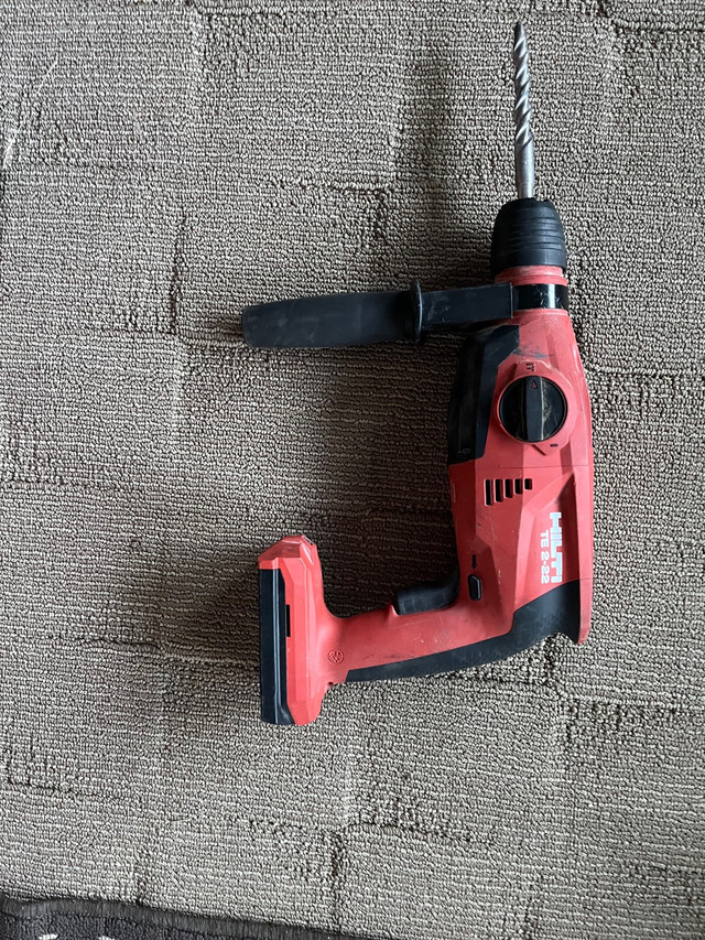 Hilti te2-22  in Power Tools in Strathcona County