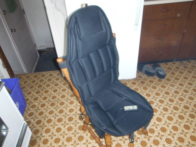 New Massaging / Heated Seat Cover For Home or Car - 110v and 12v in Health & Special Needs in Markham / York Region - Image 3