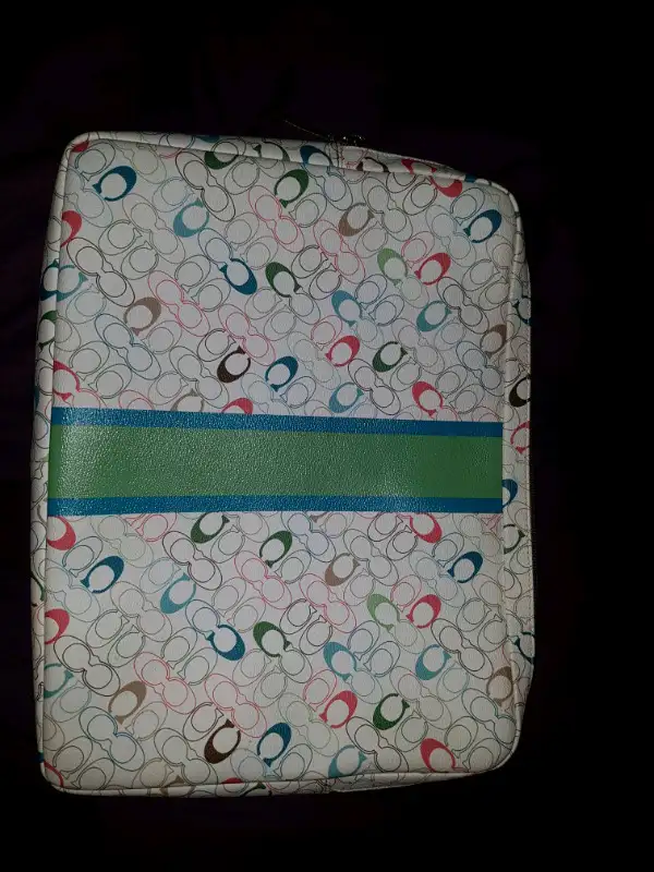  LAPTOP CASE  in Laptop Accessories in Barrie - Image 2