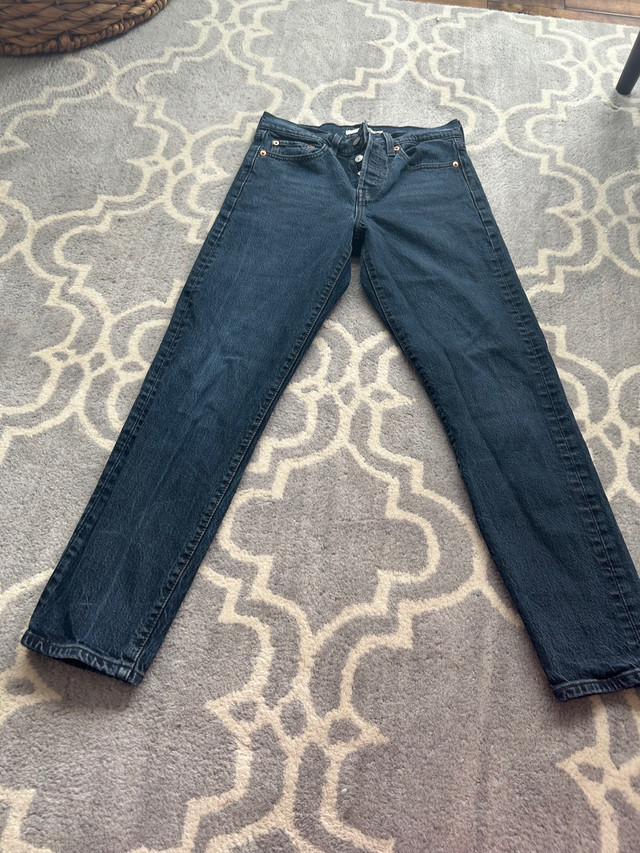 Levi’s Size 25 Black Wedgie Jeans in Women's - Bottoms in Calgary