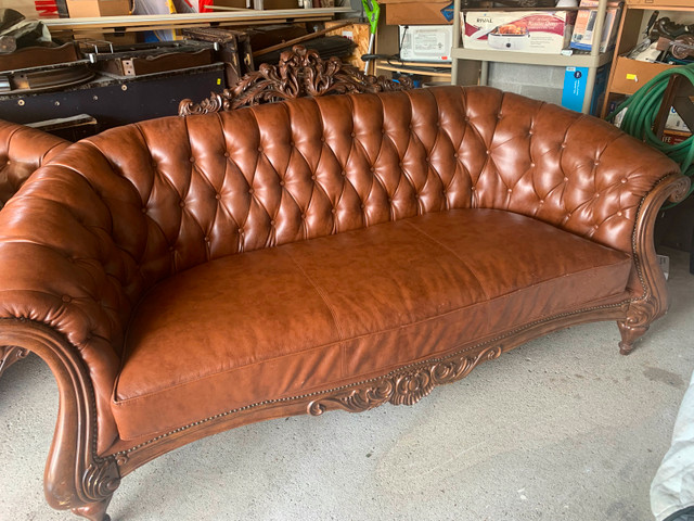 Living room Leather Couch Set for Sale in Couches & Futons in Mississauga / Peel Region - Image 2