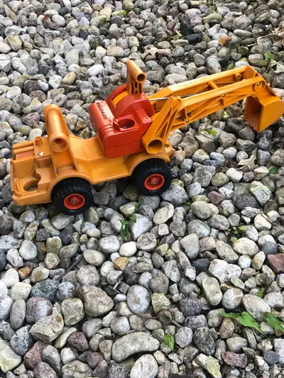 Vintage 1975, Fisher Price Little People Back Hoe Shovel Digger, for Sale. $15.00 • ( PRICE NONE NEG...