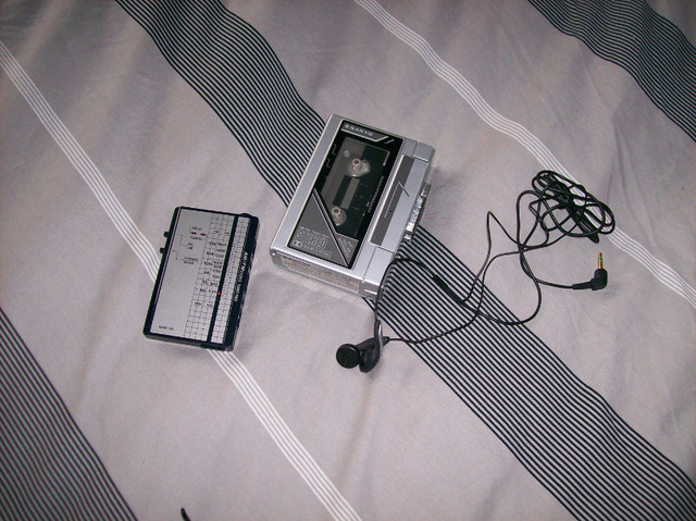 Sanyo Cassette Player in iPods & MP3s in Ottawa