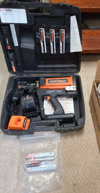 Ramset Gypfast Gas Nailer With New Box Of Coil Nails