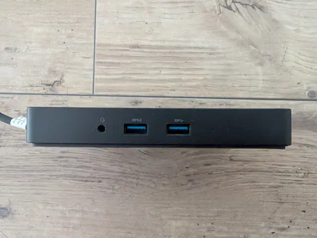 Dell WD15 Laptop Dock in Laptop Accessories in Edmonton - Image 5
